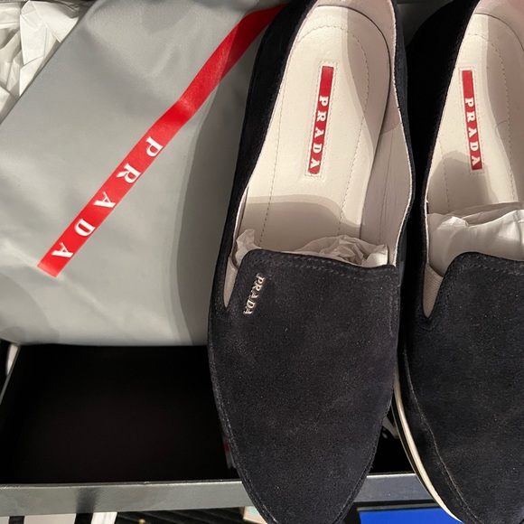 Prada Calzature Donna loafers size 38 in original box with dust bag. - Picture 1 of 6